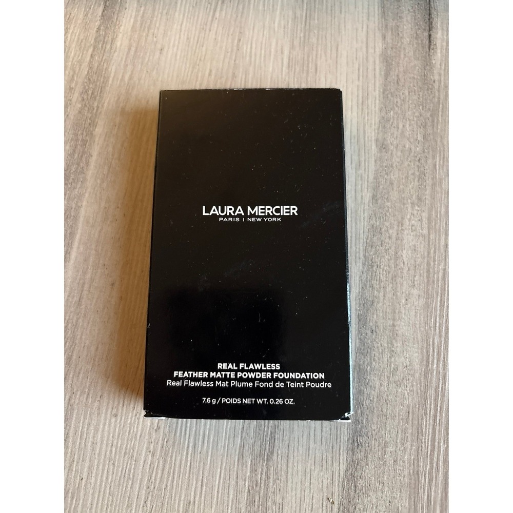 Laura Mercier real flawless feather matte powder foundation 2N Affogato new